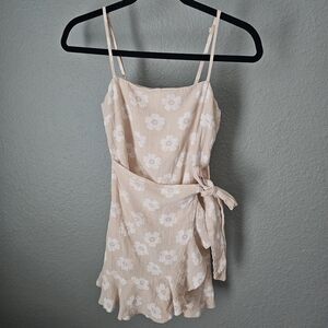 Princess Polly Apella Dress Beige Floral Size 4